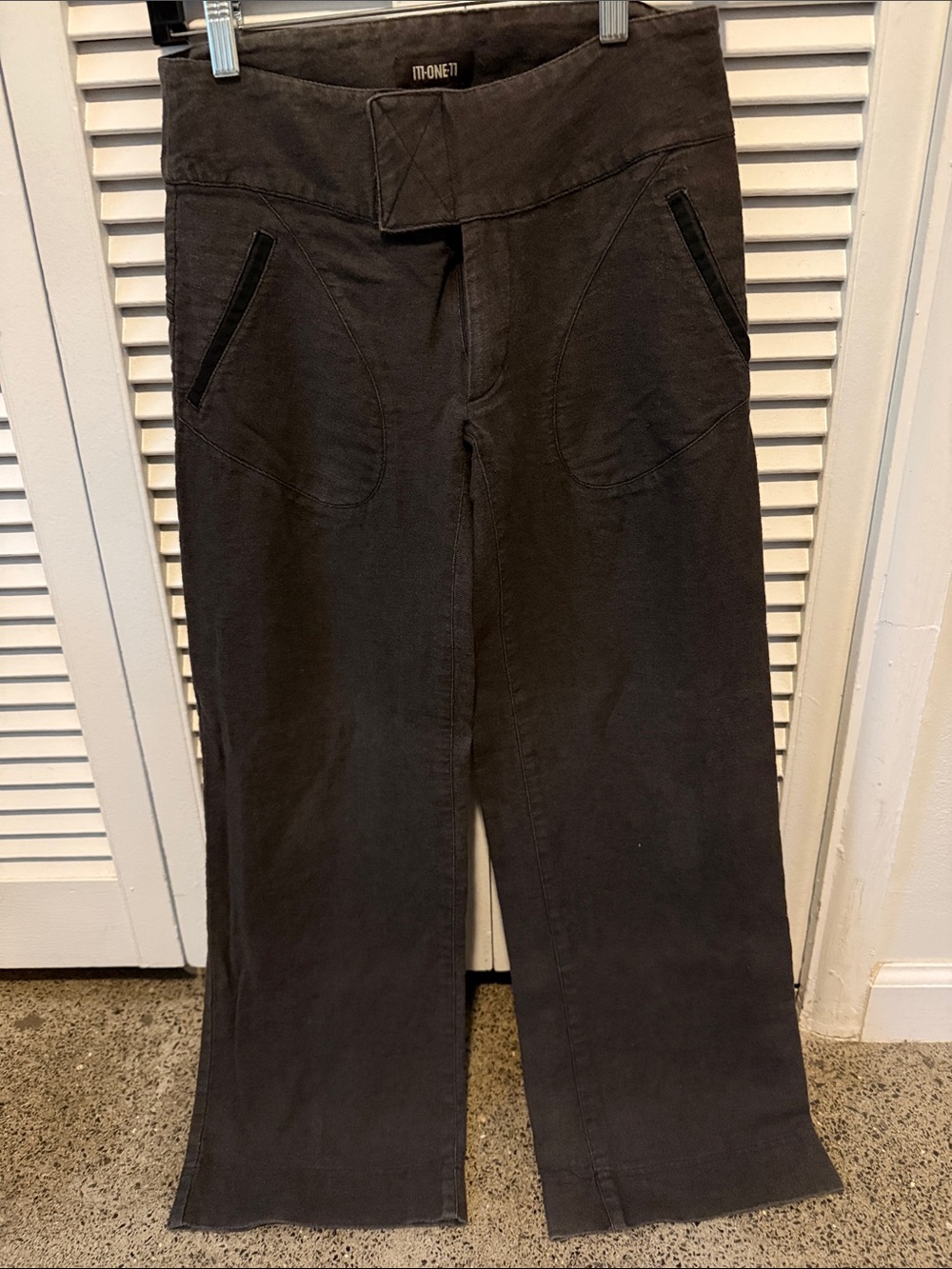 Black Wide-Leg Pants with Front Pockets by